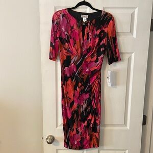 Maggy London Vibrant Floral Women's Dress size 10 brand new length 40 bust 32”